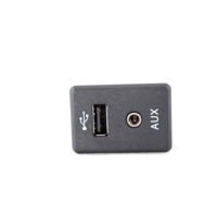 USB / AUX OEM N. 795405004 ORIGINAL REZERVNI DEL NISSAN QASHQAI J11 (2013 - 2021)DIESEL LETNIK 2016