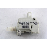 ZAKLEPANJE PRTLJA?NIH VRAT  OEM N. 3B0959781B ORIGINAL REZERVNI DEL VOLKSWAGEN LUPO 6X1 6E1 (04/1999 - 05/2005) BENZINA LETNIK 1999