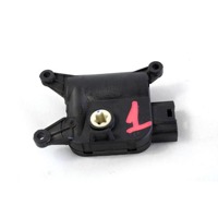 MOTORCEK OGREVANJA OEM N. 8E1820511D ORIGINAL REZERVNI DEL AUDI A4 B6 8E2 8E5 BER/SW (2001 - 2005) DIESEL LETNIK 2003