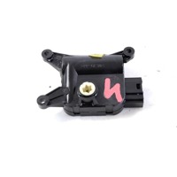 MOTORCEK OGREVANJA OEM N. 8E1820511D ORIGINAL REZERVNI DEL AUDI A4 B6 8E2 8E5 BER/SW (2001 - 2005) DIESEL LETNIK 2003