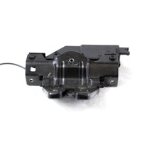 ZAKLEPANJE PRTLJA?NIH VRAT  OEM N. 8196401 ORIGINAL REZERVNI DEL BMW SERIE 1 BER/COUPE/CABRIO E81/E82/E87/E88 (2003 - 2007) DIESEL LETNIK 2005