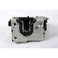 CENTRALNO ZAKLEPANJE ZADNJIH DESNIH VRAT OEM N. 825029556R ORIGINAL REZERVNI DEL DACIA DUSTER HS (2010 - 2017) DIESEL LETNIK 2011