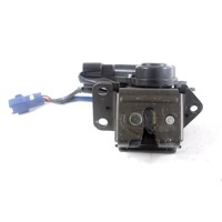 ZAKLEPANJE PRTLJA?NIH VRAT  OEM N. 6935002041 ORIGINAL REZERVNI DEL TOYOTA COROLLA E12 (2000 - 2006) DIESEL LETNIK 2005