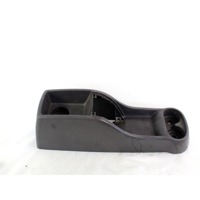 PLASTIKA MED SEDEZI BREZ NASLONJALA ROK OEM N. 735472057 ORIGINAL REZERVNI DEL FIAT IDEA 350 (2003 - 2008) BENZINA LETNIK 2006