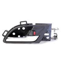 NOTRANJA KLJUKA  OEM N. 72120SWAA02ZA ORIGINAL REZERVNI DEL HONDA CRV RD MK3 (2006 -2012)DIESEL LETNIK 2012