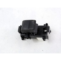 ZADNJE STIKALO OEM N. 848100D030 ORIGINAL REZERVNI DEL TOYOTA RAV 4  XA40 MK4 (2013 - 2018) DIESEL LETNIK 2015