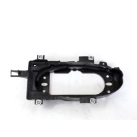 SREDINSKA KONZOLA  OEM N. 8W0863531 ORIGINAL REZERVNI DEL AUDI A4 B9 BER/SW/ALLROAD (2015 - 2019)DIESEL LETNIK 2016