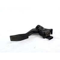 PEDALI OEM N. 13252702 ORIGINAL REZERVNI DEL OPEL ASTRA J P10 5P/3P/SW (2010 - 2015) DIESEL LETNIK 2011