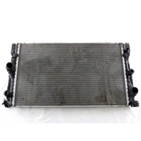 RADIATOR VODE OEM N. 17118590047 ORIGINAL REZERVNI DEL BMW SERIE 6 GT G32 (DAL 2017)DIESEL LETNIK 2017