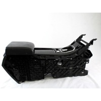 NASLON ZA ROKE/SREDINSKA KONZOLA OEM N. BJ32-045C22-A ORIGINAL REZERVNI DEL LAND ROVER RANGE ROVER EVOQUE L538 (2012 - 2016)DIESEL LETNIK 2014