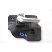 NOTRANJA KLJUKA  OEM N. 13121858 ORIGINAL REZERVNI DEL OPEL MERIVA A X03 R (2006 - 2010) BENZINA LETNIK 2008