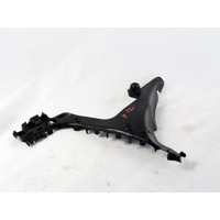 NOSILCI ZADNJEGA ODBIJACA  OEM N. 8P4807378B ORIGINAL REZERVNI DEL AUDI A3 MK2R 8P 8PA 8P1 8P7 (2008 - 2012)DIESEL LETNIK 2010