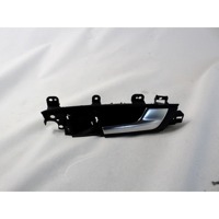 NOTRANJA KLJUKA  OEM N. 8P4839020D ORIGINAL REZERVNI DEL AUDI A3 MK2R 8P 8PA 8P1 8P7 (2008 - 2012)DIESEL LETNIK 2010