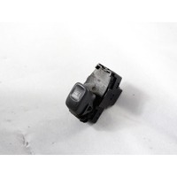 ZADNJE STIKALO OEM N. 9472275 ORIGINAL REZERVNI DEL VOLVO V70 MK2 285 (2000 - 2007) DIESEL LETNIK 2000