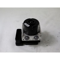 ABS AGREGAT S PUMPO OEM N. 8V512M110AD ORIGINAL REZERVNI DEL FORD FIESTA CB1 CNN MK6 (09/2008 - 11/2012) DIESEL LETNIK 2009