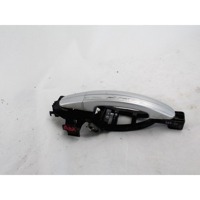 ZUNANJA KLJUKA SPREDNJA DESNA VRATA OEM N. 1305822 ORIGINAL REZERVNI DEL FORD FOCUS DA HCP DP MK2 R BER/SW (2008 - 2011) BENZINA/GPL LETNIK 2011