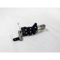 ZAKLEPANJE PRTLJA?NIH VRAT  OEM N. 8W9827852A ORIGINAL REZERVNI DEL AUDI A4 B9 BER/SW/ALLROAD (2015 - 2019)DIESEL LETNIK 2017