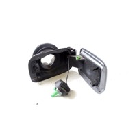 51177117978 SPORTELLO CARBURANTE CON TAPPO BMW SERIE 3 320D E92 2.0 D 130KW 6M 2P (2008) RICAMBIO USATO