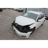 VOLKSWAGEN GOLF 7 1.6 D 66KW 5M 5P (2014) RICAMBI USATI AUTO IN PIAZZALE 