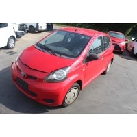 TOYOTA AYGO 1.0 B 50KW 5M 5P (2010) RICAMBI USATI AUTO IN PIAZZALE 