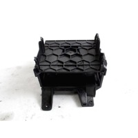 4G0907324A STAFFA SUPPORTO AUTORADIO AUDI A6 C7 SW 2.0 D 130KW 6M 5P (2013) RICAMBIO USATO