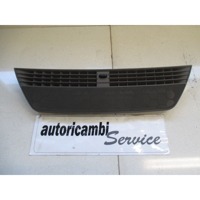 MONTA?NI DELI /  ARMATURNE PLOSCE SPODNJI OEM N. 8E0819635C ORIGINAL REZERVNI DEL AUDI A4 B6 8E2 8E5 BER/SW (2001 - 2005) DIESEL LETNIK 2003