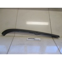 OEM N. DSJ100840 ORIGINAL REZERVNI DEL LAND ROVER FREELANDER L314 R 3/5 PORTE (2000 - 2006) DIESEL LETNIK 2005