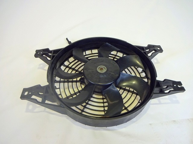 VENTILATOR HLADILNIKA OEM N. 0K2KB61710 ORIGINAL REZERVNI DEL KIA CARENS MK2 FJ (2002 - 2006) DIESEL LETNIK 2005