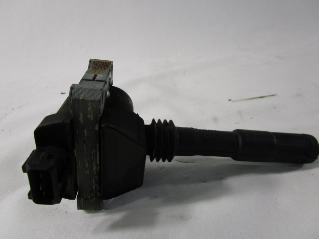 VZIGALNE TULJAVE OEM N. 221504456 ORIGINAL REZERVNI DEL LANCIA THESIS 841 (2002 - 2009) BENZINA LETNIK 2003