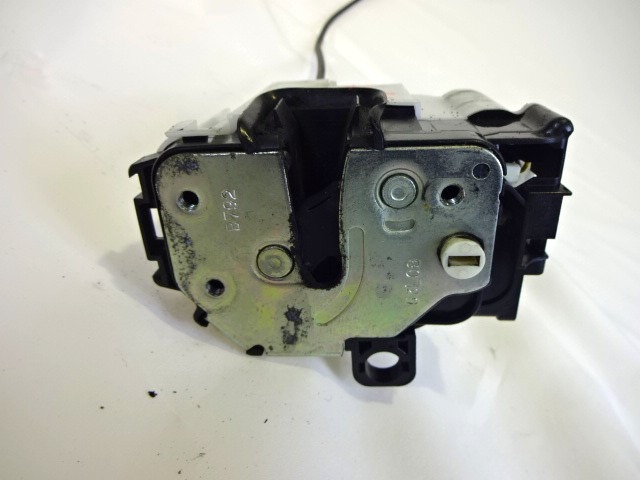 CENTRALNA KLJUCAVNICA ZADJIH LEVIH VRAT OEM N. 51826986 ORIGINAL REZERVNI DEL FIAT PANDA 169 (2003 - 08/2009) BENZINA/METANO LETNIK 2008