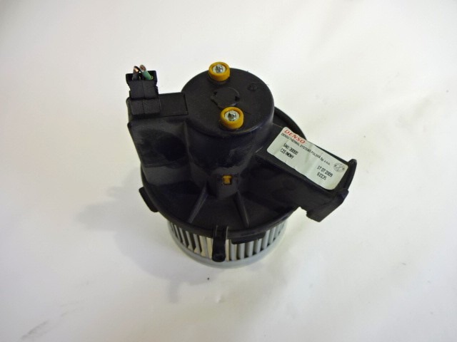 VENTILATOR  KABINE  OEM N. 77364885 5A0230000 ORIGINAL REZERVNI DEL FIAT PANDA 169 (2003 - 08/2009) BENZINA/METANO LETNIK 2009