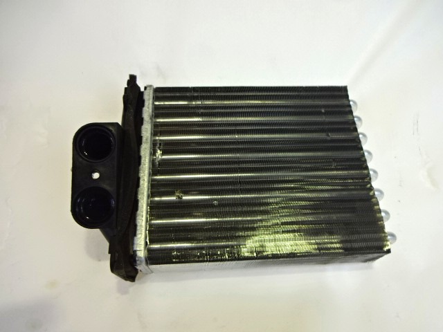 GRELEC RADIATORJA OEM N. 77364840 ORIGINAL REZERVNI DEL FIAT PANDA 169 (2003 - 08/2009) BENZINA/METANO LETNIK 2009