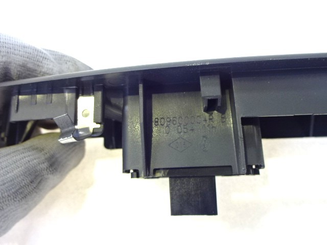 STIKALO ELEKTRICNEGA DVIGA STEKEL OEM N. 809600004R ORIGINAL REZERVNI DEL RENAULT MEGANE MK3 BZ0/1 B3 DZ0/1 KZ0/1 BER/SPORTOUR/ESTATE (2009 - 2015) DIESEL LETNIK 2010