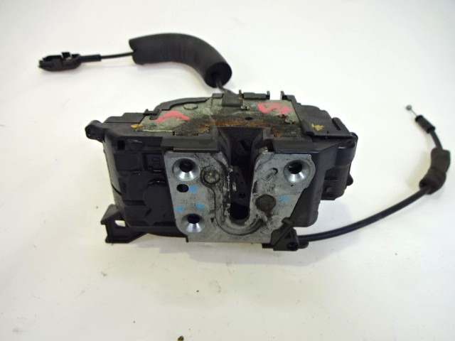 CENTRALNI ZAKLEP SPREDNJIH VRAT  OEM N. 805020001R ORIGINAL REZERVNI DEL RENAULT MEGANE MK3 BZ0/1 B3 DZ0/1 KZ0/1 BER/SPORTOUR/ESTATE (2009 - 2015) DIESEL LETNIK 2010