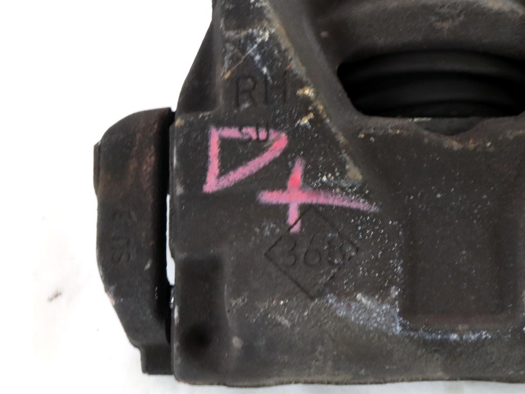 SPREDNJE DESNE ZAVORNE CELJUSTI  OEM N. 410018218R ORIGINAL REZERVNI DEL RENAULT MEGANE MK3 BZ0/1 B3 DZ0/1 KZ0/1 BER/SPORTOUR/ESTATE (2009 - 2015) DIESEL LETNIK 2010