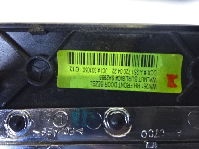 NOTRANJE OKRASNE LETVE  OEM N. A2517200322 A2517200422 A2517300522 A2517300622 ORIGINAL REZERVNI DEL MERCEDES CLASSE R W251 (2005 - 2010)DIESEL LETNIK 2007