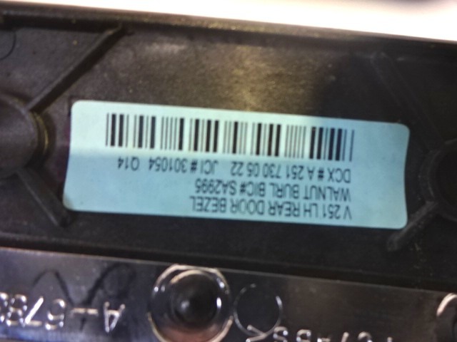 NOTRANJE OKRASNE LETVE  OEM N. A2517200322 A2517200422 A2517300522 A2517300622 ORIGINAL REZERVNI DEL MERCEDES CLASSE R W251 (2005 - 2010)DIESEL LETNIK 2007