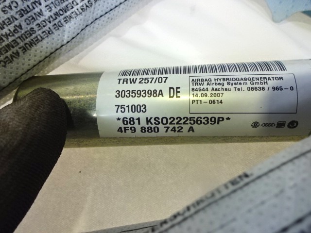 ZRACNA BLAZINA GLAVA DESNA OEM N. 4F9880742A ORIGINAL REZERVNI DEL AUDI A6 C6 4F2 4FH 4F5 BER/SW/ALLROAD (07/2004 - 10/2008) DIESEL LETNIK 2007