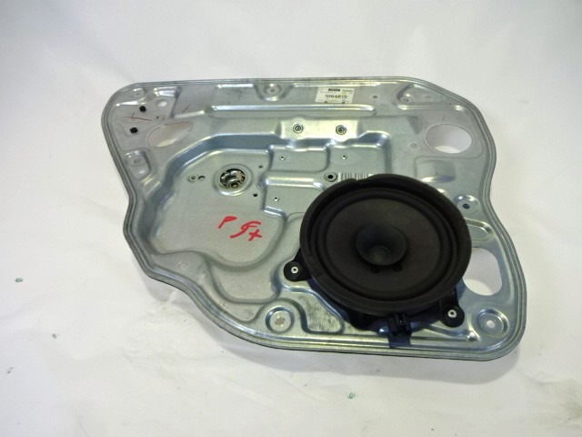 MEHANIZEM ZA ZADNJA VRATA  OEM N. 30784477 ORIGINAL REZERVNI DEL VOLVO V50 545 (2004 - 05/2007) DIESEL LETNIK 2006