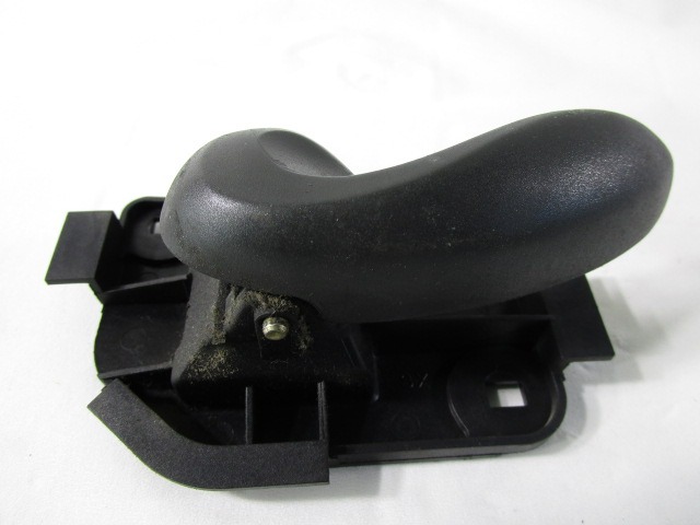 NOTRANJA KLJUKA  OEM N. 735268773 ORIGINAL REZERVNI DEL FIAT PUNTO 188 MK2 R (2003 - 2011) BENZINA LETNIK 2004