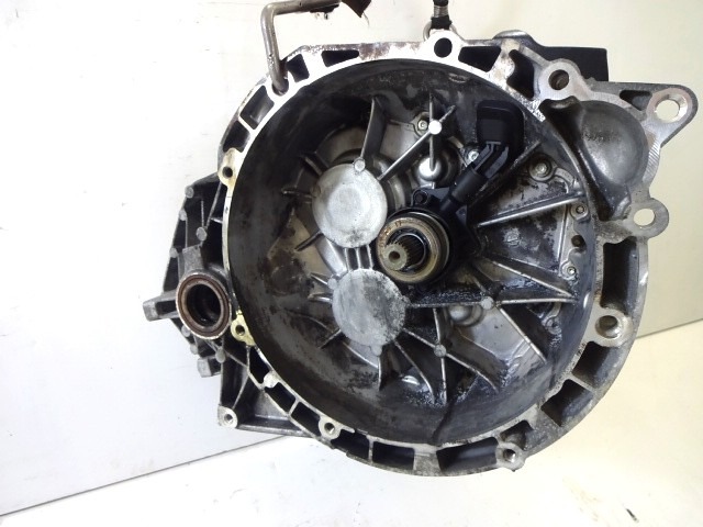 ROCNI MENJALNIK OEM N. 8G9R-7002-PC 6M2R-7F096-EB ORIGINAL REZERVNI DEL VOLVO C70 542 MK2 (2006 - 2013)DIESEL LETNIK 2009