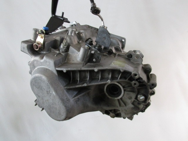 ROCNI MENJALNIK OEM N. 1023625 ORIGINAL REZERVNI DEL VOLVO V40/S40 MK1 644 645 (1996 - 2004)DIESEL LETNIK 2002