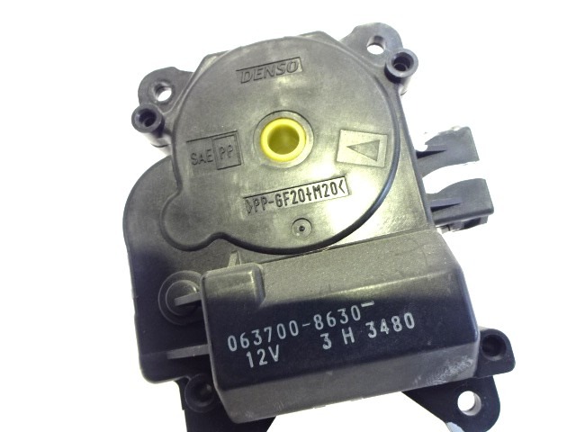 MOTORCEK OGREVANJA OEM N. 063700-8630 ORIGINAL REZERVNI DEL JAGUAR XJ X350 X358 (2003 - 2007)DIESEL LETNIK 2007