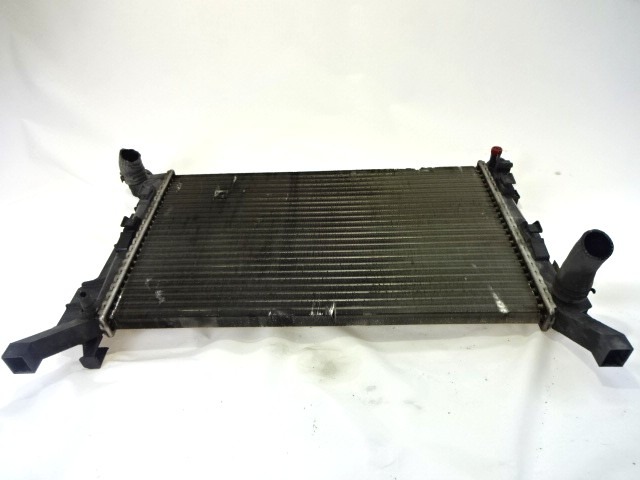 RADIATOR VODE OEM N. A1695000303 ORIGINAL REZERVNI DEL MERCEDES CLASSE A W169 5P C169 3P (2004 - 04/2008) BENZINA LETNIK 2005