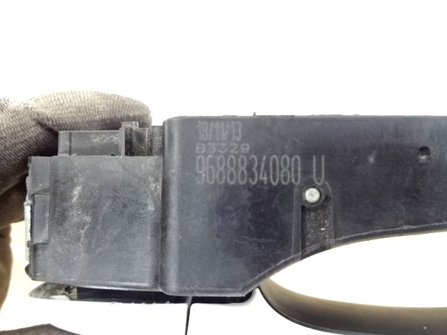 ZUNANJA KLJUKA SPREDNJA DESNA VRATA OEM N. 9688834080 ORIGINAL REZERVNI DEL CITROEN C4 MK2 (2010 - 2018) DIESEL LETNIK 2014