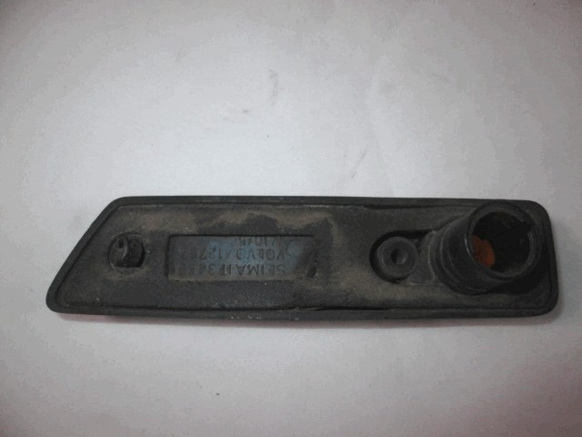 SPREDNJI INDIKATOR OEM N. 12796682 ORIGINAL REZERVNI DEL VOLVO 440 445 (1987 - 1997)BENZINA LETNIK 1987