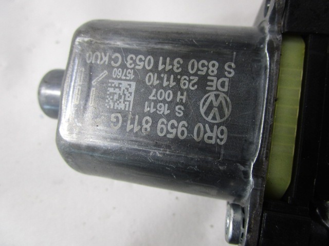 MOTORCEK ELEKTRICNEGA POMIKA ZADNJEGA STEKLA  OEM N. 130822532 ORIGINAL REZERVNI DEL VOLKSWAGEN POLO 6R1 6C1 (06/2009 - 02/2014) DIESEL LETNIK 2011