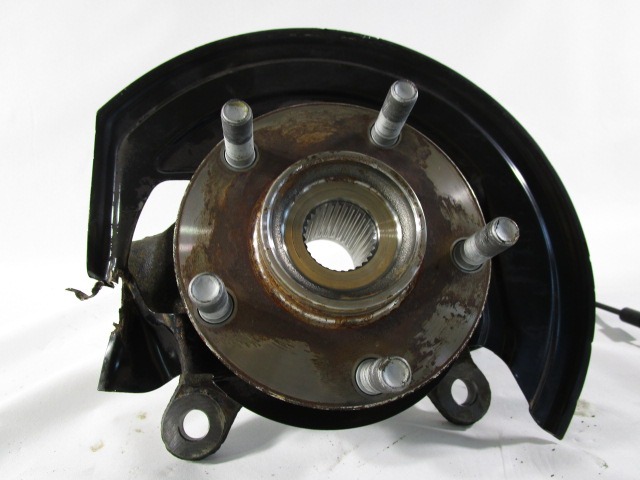 VRTLJIVI LEZAJ DESNO / PESTO KOLESA Z LEZAJEM SPREDAJ OEM N. 40014-JD040 ORIGINAL REZERVNI DEL NISSAN QASHQAI J10E (03/2010 - 2013) DIESEL LETNIK 2013