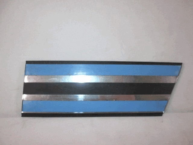 ZUNANJI PROFILI IN LETVE OEM N.  ORIGINAL REZERVNI DEL JEEP GRAND CHEROKEE ZJ ZG MK1 (1993 - 1998) DIESEL LETNIK 1993