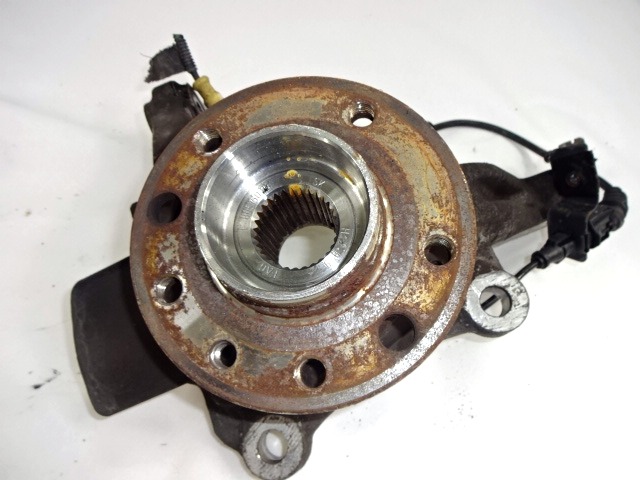 VRTLJIVI LEZAJ DESNO / PESTO KOLESA Z LEZAJEM SPREDAJ OEM N. 51748671 51748680 ORIGINAL REZERVNI DEL FIAT CROMA 194 MK2 (2005 - 10/2007)  DIESEL LETNIK 2007